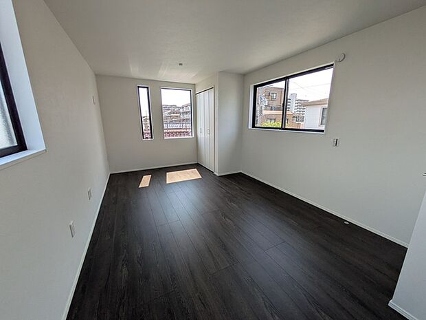 ライフスタイルや家族構成の変化に合わせてお部屋のレイアウトを簡単に変更できます