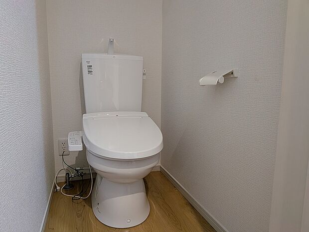 各フロアにウォシュレット付きトイレを設置