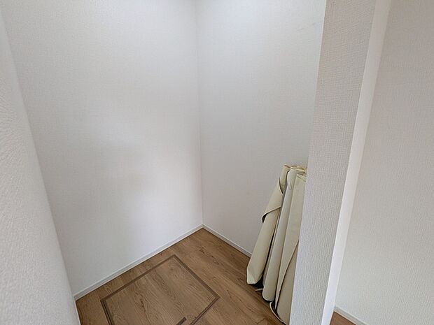 衣替えも不要でたっぷり収納可能です