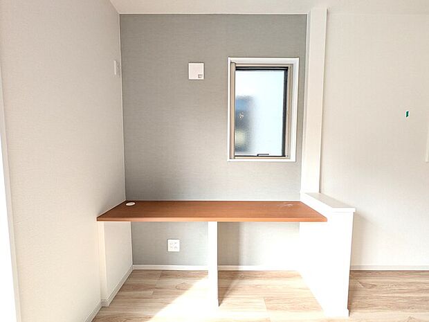 リモートワークやリビング学習に最適なスタディーカウンター