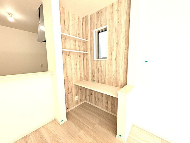 リモートワークやリビング学習に最適なスタディーカウンター