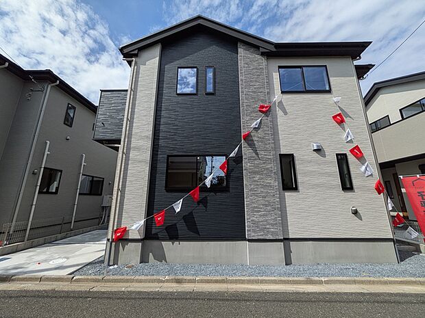 南東側公道に接道しており日当たりにも恵まれています