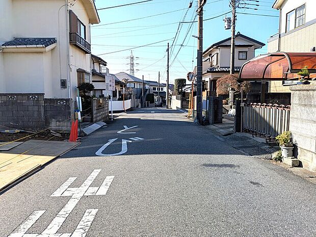 徒歩10分圏内に商業施設が揃う便利な住環境です