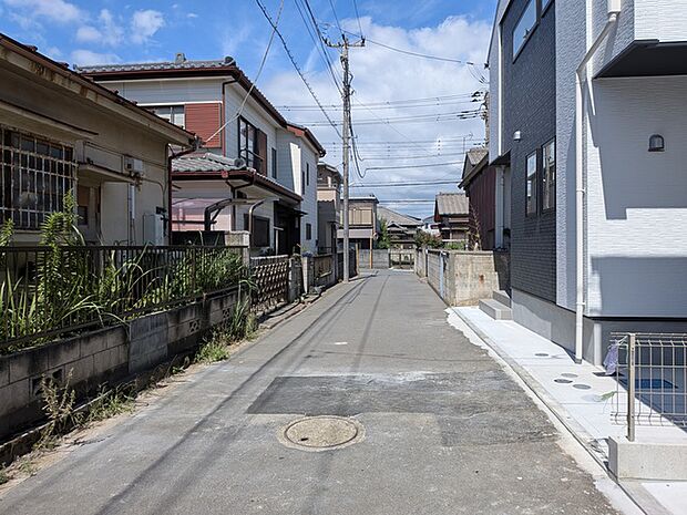 閑静な住宅地に立地