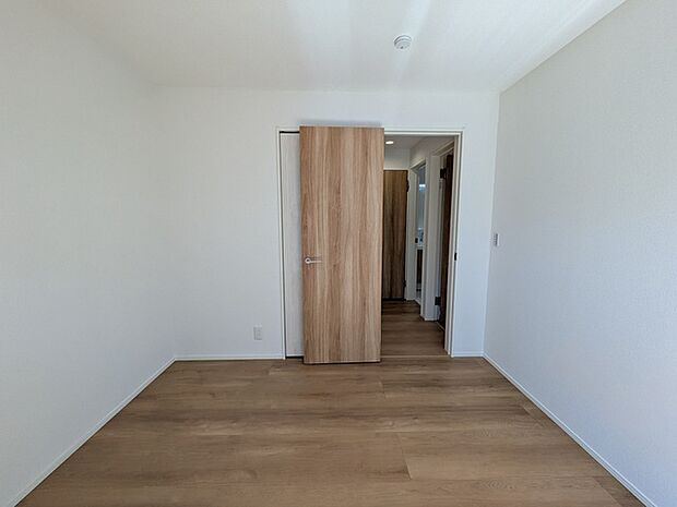 4.98帖洋室・入口部分