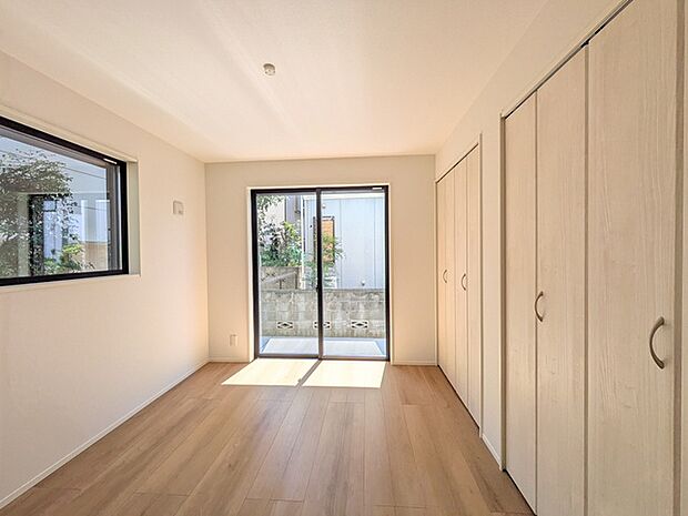 1階・南東6.13帖洋室