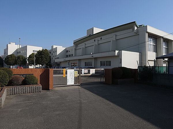 船橋市立三山中学校680m徒歩9分