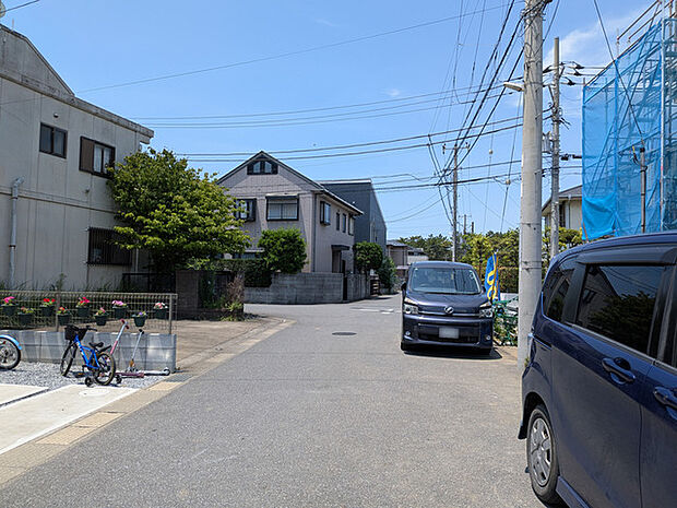 第一種低層住居専用地域内の閑静な住宅街