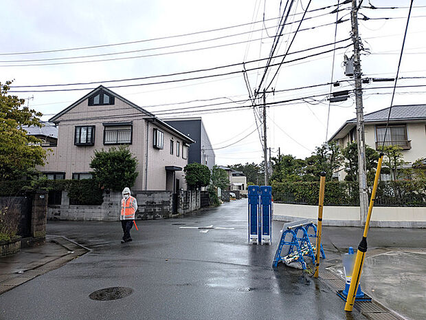 第一種低層住居専用地域内の閑静な住宅街