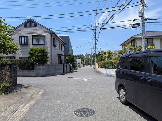 第一種低層住居専用地域内の閑静な住宅街