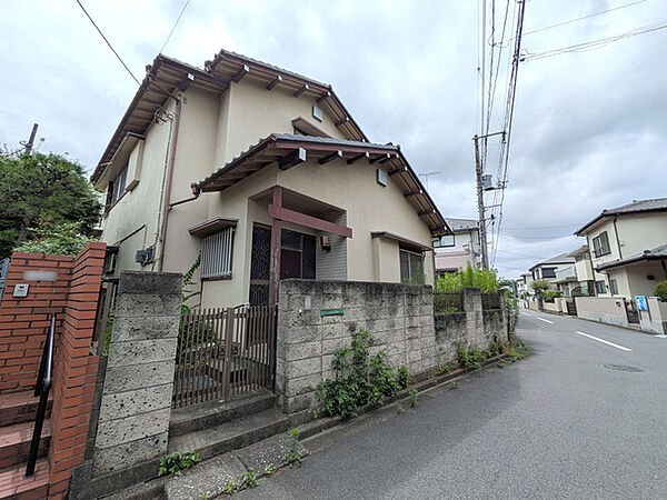 二方向接道のゆとりある敷地です