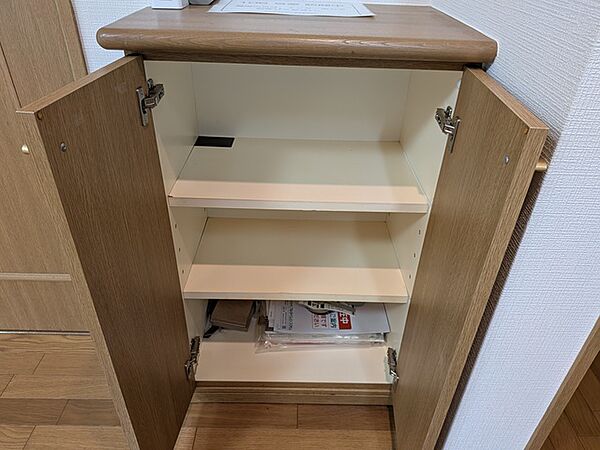 スペースをうまく利用した収納