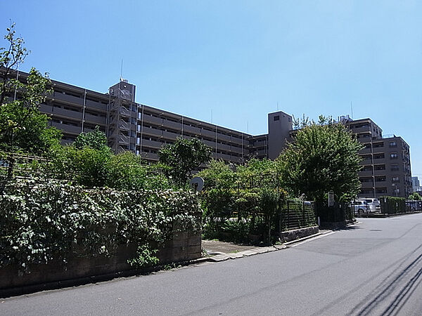 平成7年2月築。旧丸紅（株）分譲マンションです