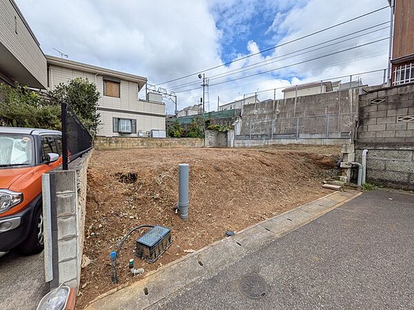 間口も7.27ｍ有り、複数台駐車場のあるプランにも対応可能です　