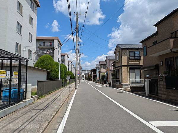 様々なお店が集結するショッピングセンター「ららぽーとTOKYO-BAY」までアクセス良好◎