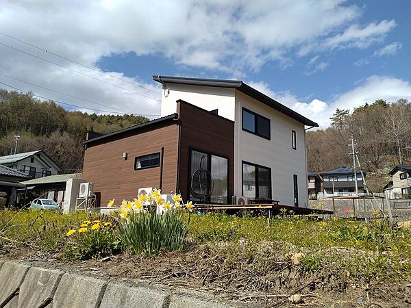 敷地は広々194坪