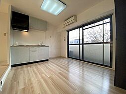 JR東海道・山陽本線 西大路駅 徒歩15分の賃貸マンション 5階ワンルームのリビング/ダイニング