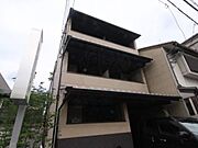 京都駅より徒歩10分 3階 築11年2ヶ月の賃貸物件