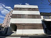 西院駅より徒歩5分 築1年3ヶ月 3階建の賃貸物件