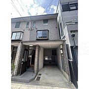 桂川駅より徒歩2分 築31年6ヶ月 3階建の賃貸物件