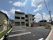 上牧駅より徒歩10分 新築 3階建の賃貸物件