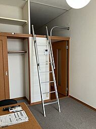 レオパレスラ・テール 206 2階1Kのリビング/ダイニング