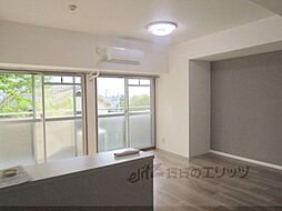 リアライズ高槻 2階2LDKのリビング/ダイニング