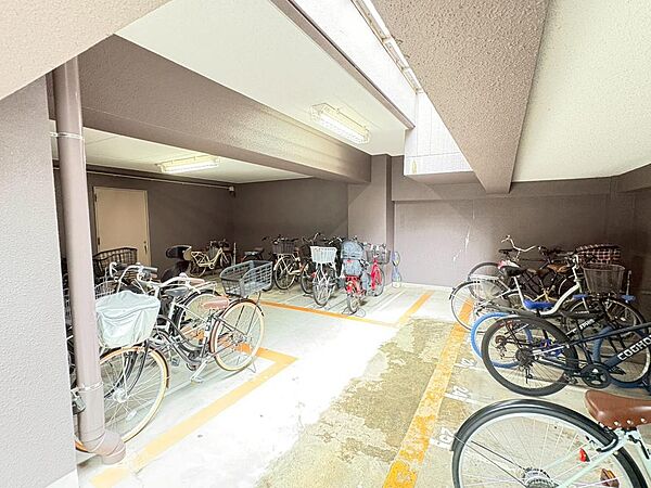 駐輪場・バイク置場も完備