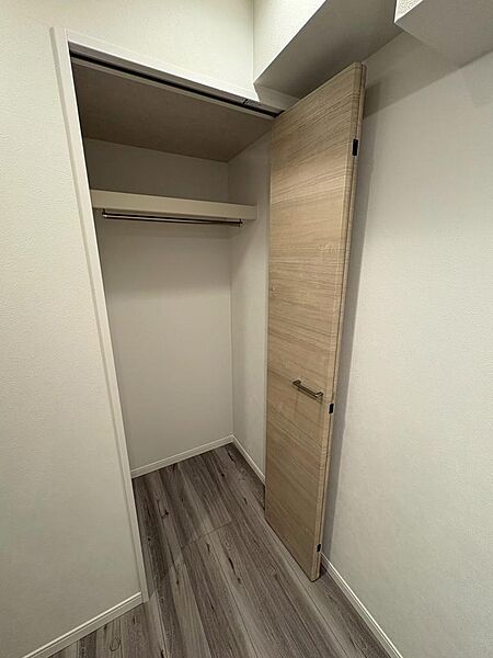 全居室に収納力タップリのクローゼットを完備