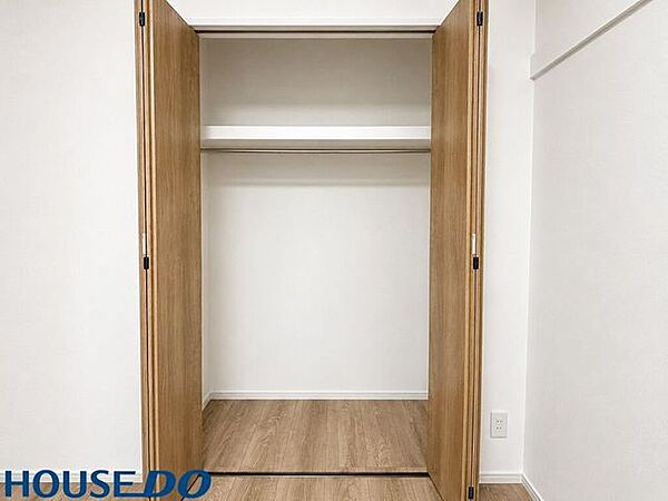 ※AI加工により家具家電小物類削除しております