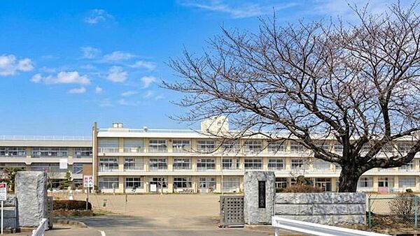 筑西市立川島小学校 1390m
