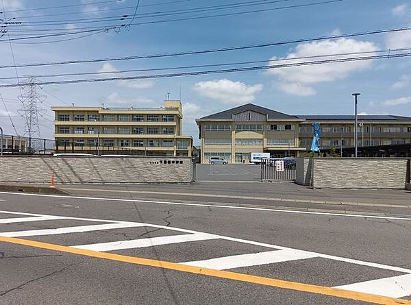 筑西市立下館西中学校 2080m