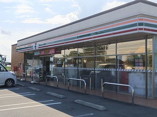 セブンイレブン 筑西門井店 420m