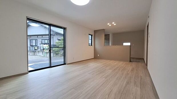 17.7帖のリビングダイニングルームは余裕の広さを確保