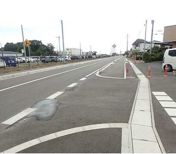 前面道路含む現地写真
