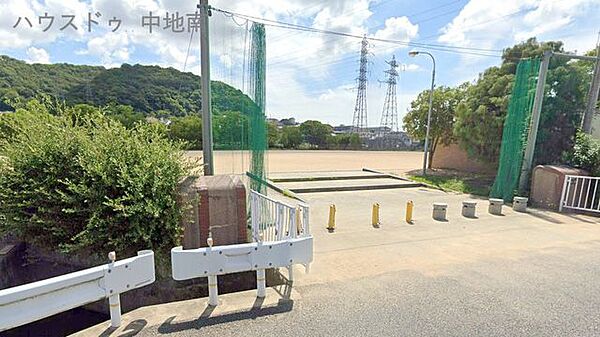 安室公園 180m