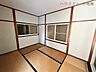 和室：のんびりくつろげる6帖の和室スペース♪