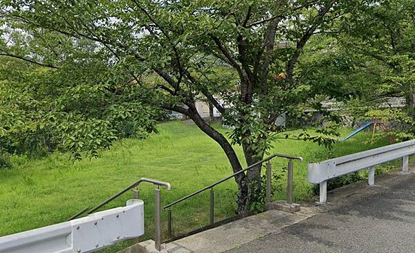 七草池公園 400m