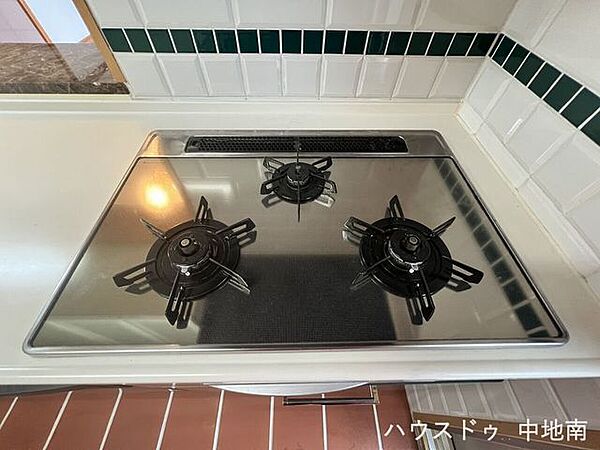 料理がはかどる三口コンロ♪