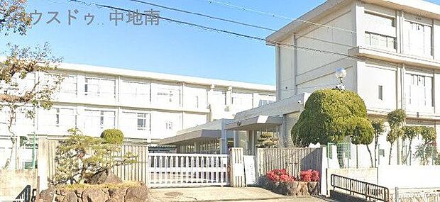 広峰小学校 1110m
