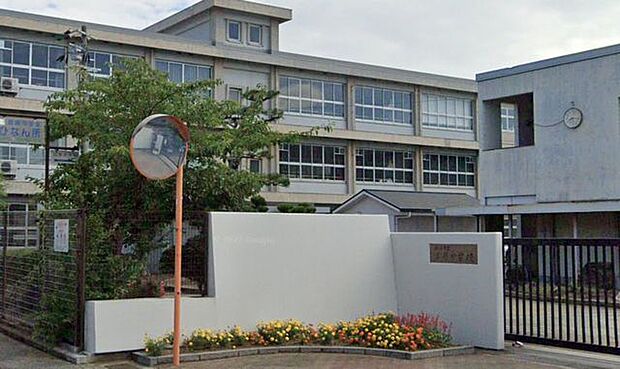 広嶺中学校 810m