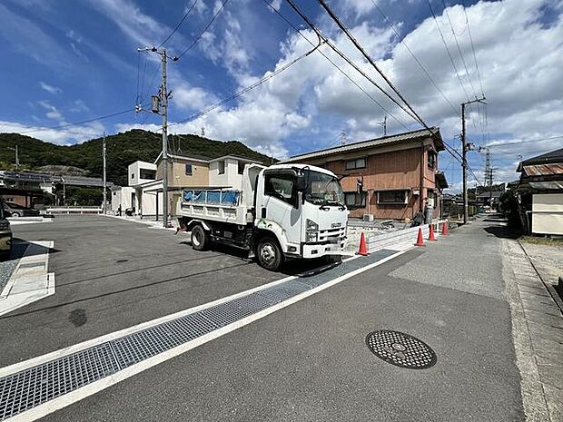 前面道路含む現地写真