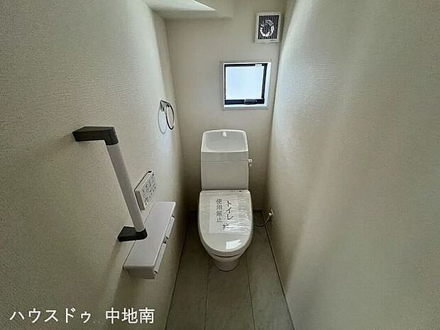 温水洗浄便座付きトイレ♪