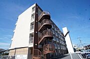 ファミール葛本 4階 築31年の賃貸物件