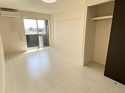 エルシオン 2階1Kのリビング/ダイニング