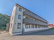 太田駅より徒歩23分 築8年 3階建の賃貸物件