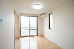 メゾン ジュネス 2階1LDKのリビング/ダイニング