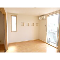 ヴィラポラール B 1階2DKのリビング/ダイニング