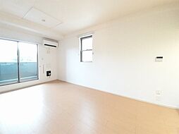 クレビステ B 2階2LDKのリビング/ダイニング