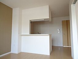 エバーレジデンス 1階1LDKのリビング/ダイニング